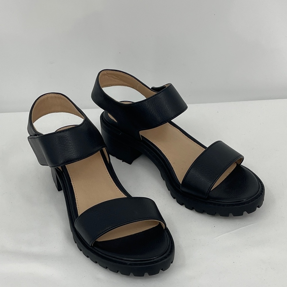 SONOMA SIZE 6M Elegant Black Women's Sandals